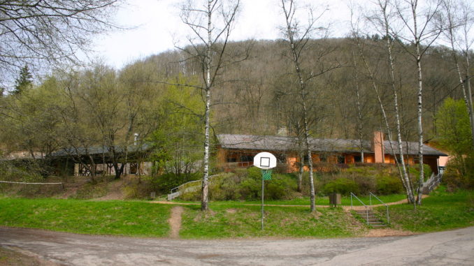 Goedkope groepsaccommodatie Eifel 110 personen